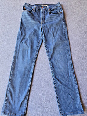 Levi's 724 Women's Jeans High Rise Straight Medium Wash Tagged 31x32 (30x29)
